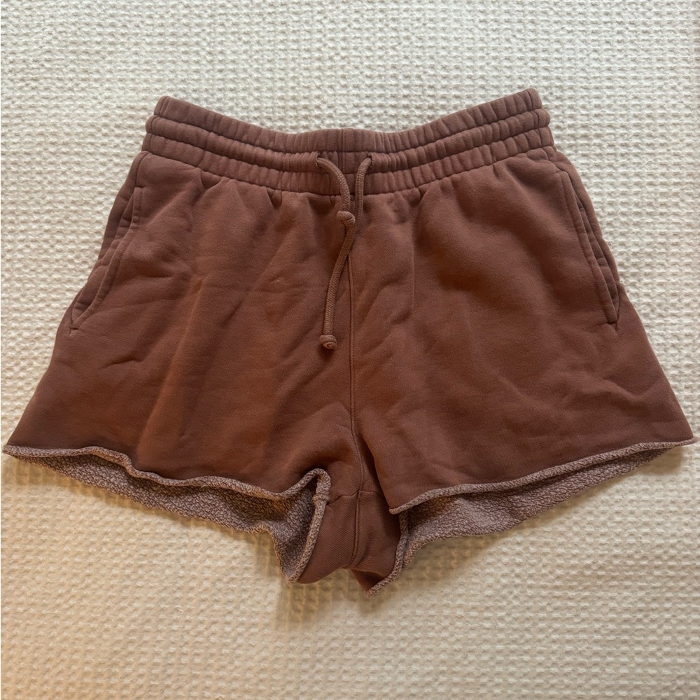 Aritzia TNA Cozy Fleece Shorts